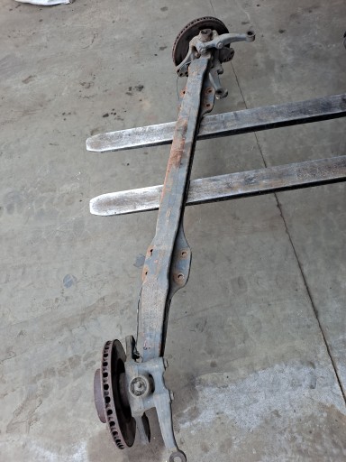 Bel17,5 Bel17,5 - Балка передньої підвіски renault midlum dxi 17.5 5600586436