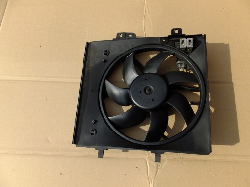 ventilátor chladiče peugeot 207 1,4 16v 2009r 9682902080