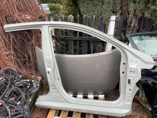 Hyundai i20 II pillar threshold right