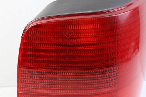 VW PASSAT B5 feu droit arrière arrière KOMBI EUROPA 3B9945112F