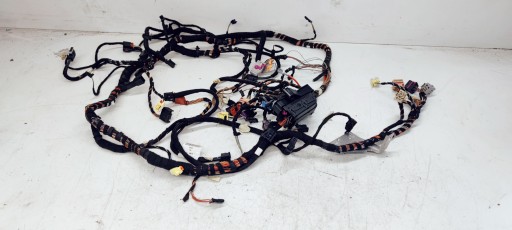 bundle of the dashboard ROZDZIELCZEJ AUDI A4 B8 A5 8F001109