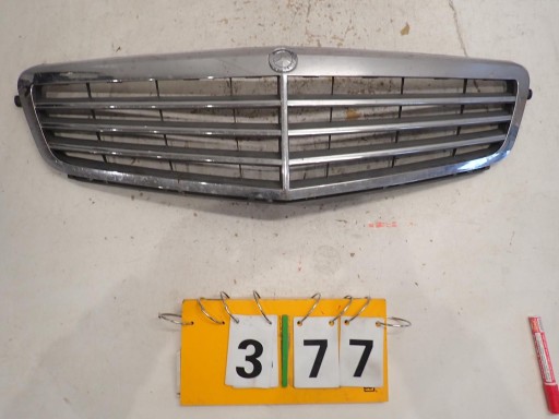 grille MERCEDES C-KLASA W204 2007-2011 A2048801283