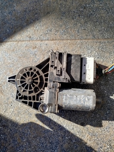 Модуль контроллера заднего левого стекла skoda octavia 1 fl 104419-302