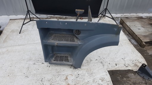 СТУПІНЬ КАБІНИ ЛІВА DAF XF 105 В ЗБОРІ