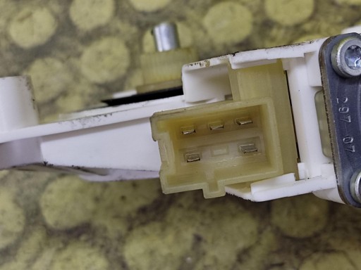 MERCEDES W204 mini motor windows left rear part A2048200642