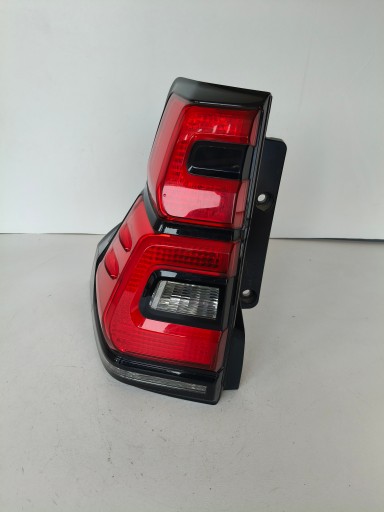Licht links hinten TOYOTA LAND CRUISER 150 17- LIFT LED T49