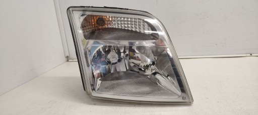 light front front right Ford Transit Connect