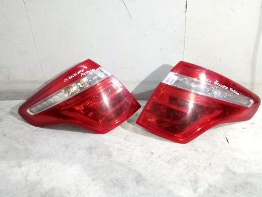 Citroen C4 Picasso and lights rear part rear. right and left