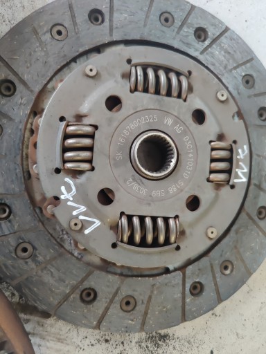 VW GOLF V 1.4FSI BKG VOLANO USATO 5156470 disco 03C141031D di pressione