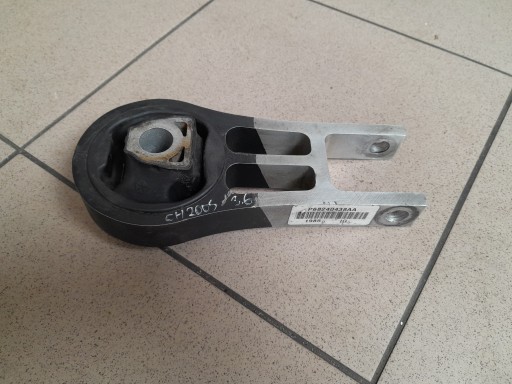 P68240438AA 68240438 - CHRYSLER 200 II 2015- 3.6L НАПРАВЛЯЮЩАЯ ПОДУШКИ ДВИГАТЕЛЯ ТРАНСМИССИИ 68240438AA