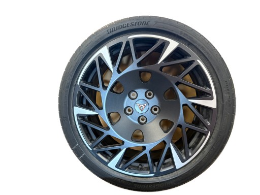 CUPRA BORN wheels discs 235/40R20 BRIDGESTONE