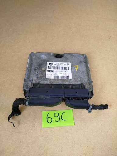 100 - Комп'ютерний контролер двигуна volkswagen golf iv 036906034bb