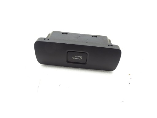 button of the opening bonnet boot VOLVO XC40 P32350330