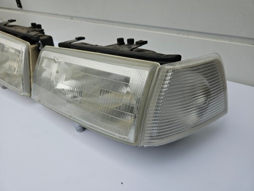 Licht links rechts KOMPLET AUDI V8 D11 441 USA