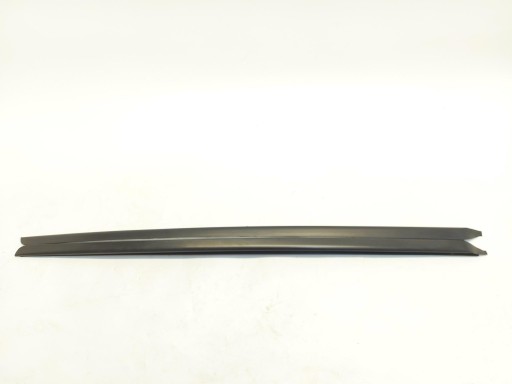 Audi A4 B9 8W LIFT Kombi 8W9 lišta okna CZOLOWEJ pravá levá 8W0854328