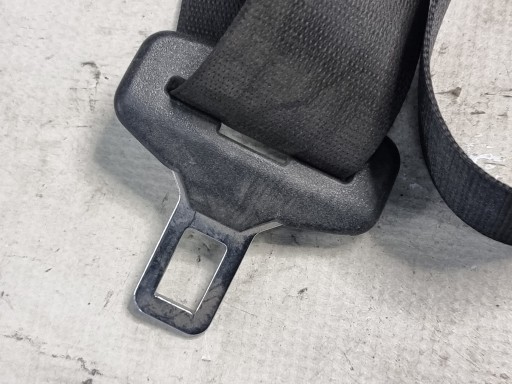Gurten Sicherheits links rechts heck OE 607051100B BMW SERII 1 E87 07r