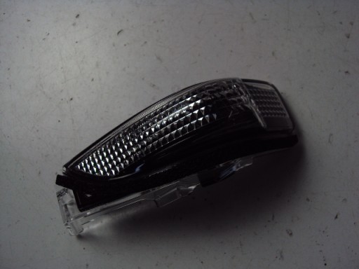 817310212000 - УКАЗАТЕЛЬ ПОВОРОТА ПРАВОГО ЗЕРКАЛА TOYOTA C-HR