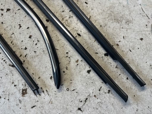 OPEL CORSA E moulding dust door left front left CHROM 1 SZTUKA