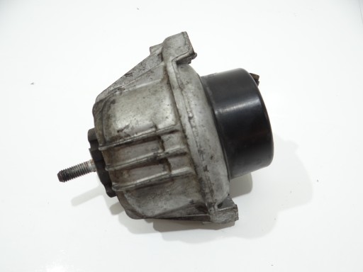 engine mount right BMW X1 E84 E90 N47 OE 6773742