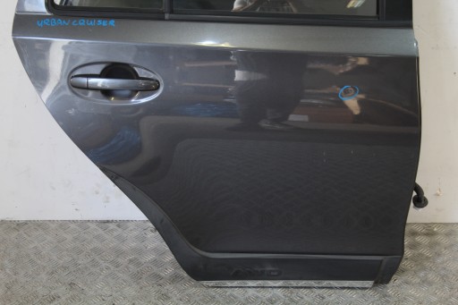 dveře pravý záď zadní TOYOTA URBAN CRUISER