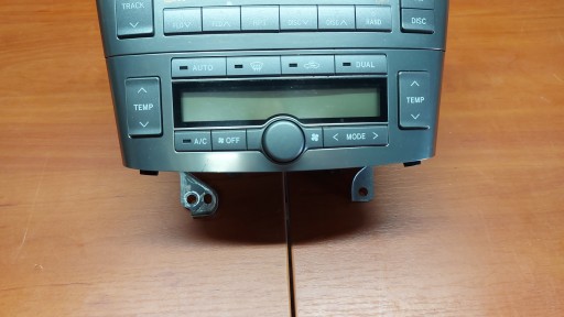 RADIO PANEL Bouches buses TOYOTA AVENSIS T25 06-09 LIFT