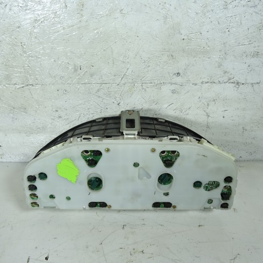 MAZDA 323 1.3B dials BJ3NB