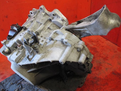 VOLVO V70 II 2 2.5 TDI D5252T S80 1 CAMBIO manuale P9482049