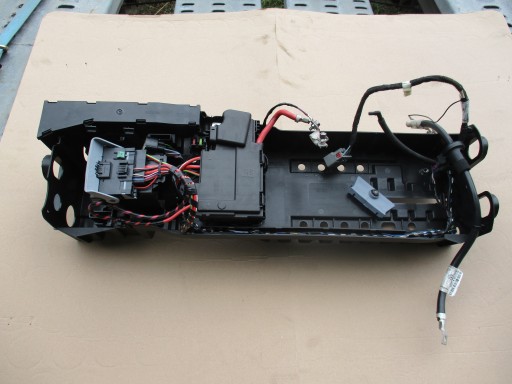 КОРПУС АККУМУЛЯТОРА KLEMA ASTRA K 39014514