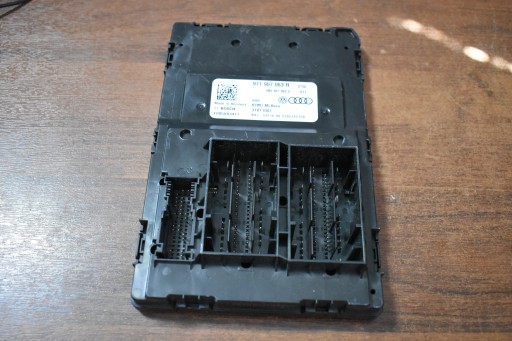 IDEALNY module control unit BCM PORSCHE 1 9