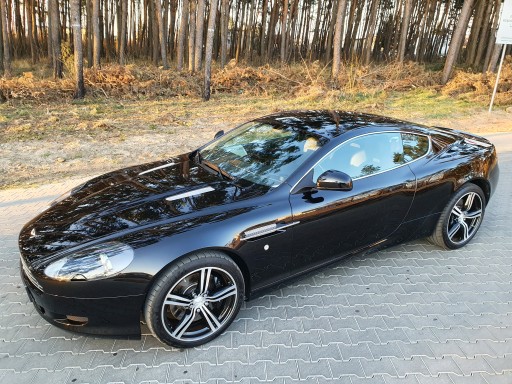 Aston Martin DB9 2010