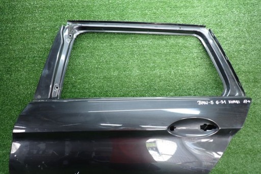 BMW G31 5 KOMBI 17- door left rear. rear part