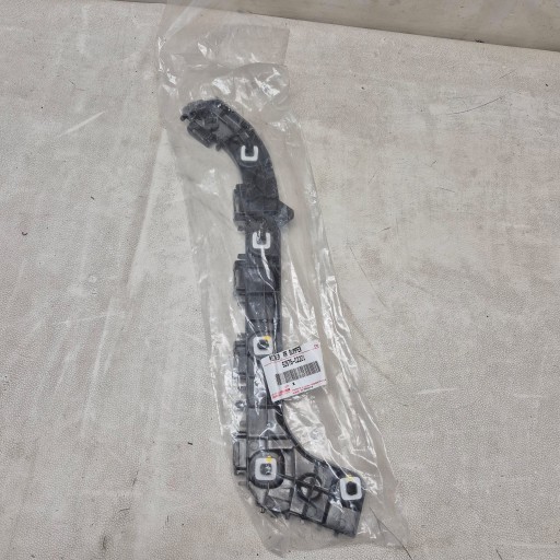 TOYOTA COROLLA E21 KOMBI support holder of a bumper left rear part 52576-02201