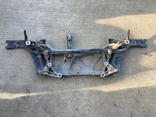 Салазки на поперечных рычагах vw passat b8 3g0199369e