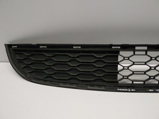 12+ Twingo II lift grid central of a bumper front