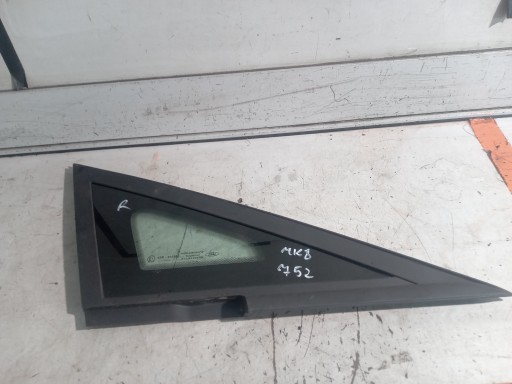 H1BB-A29710-AB - FORD FIESTA MK8 КУЗОВНОЕ СТЕКЛО ПРАВОЕ