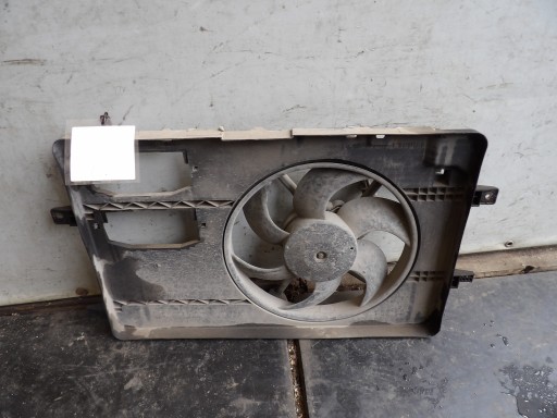 Mitsubishi Colt VI - 1,1 ventilátor chladiča