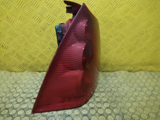 PEUGEOT 307 SW light left rear part 26674T0206
