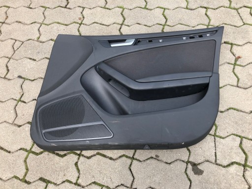 AUDI A4 B8 LIFT bok tapacír pravý předek 0407