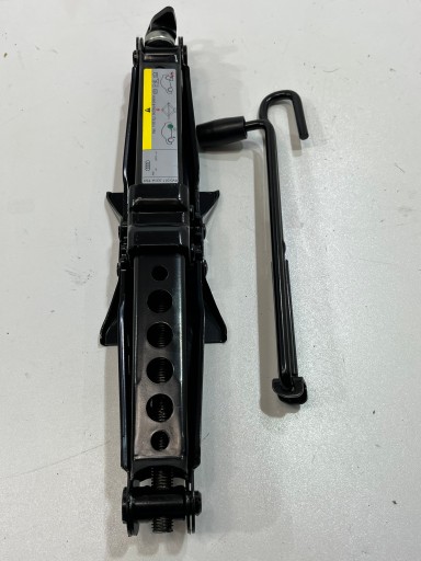 68475634065315,502 - Домкрат домкрат AUDI A3 8V 5D 8V0011031A