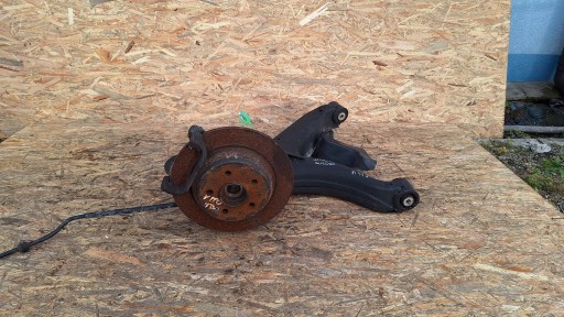 swing of the pivot arm right rear part A4473570106 MERCEDES VITO W447