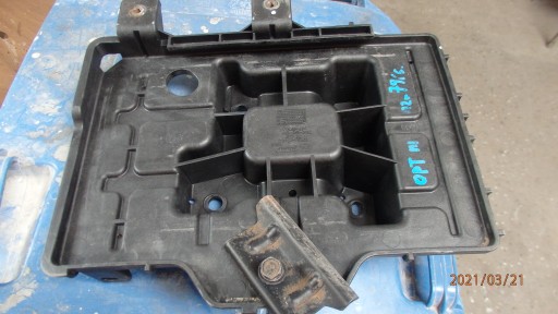 37150-2T100 - АККУМУЛЯТОРНАЯ БАЗА KIA OPTIMA III