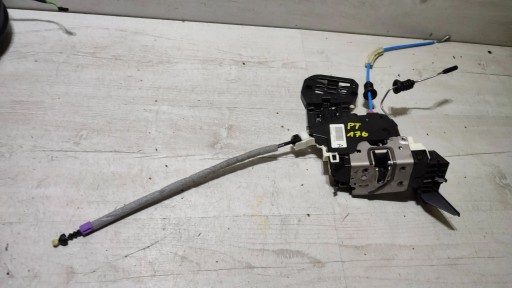 Mercedes-Benz A W176 2017 rear part side right lock door
