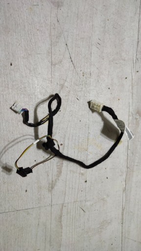 Mercedes-Benz A W176 2017 rear part right bundle przewodow door