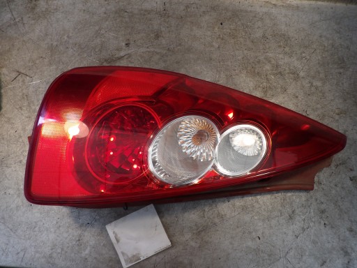 Mazda V 5 light rear left C23551160 K2442