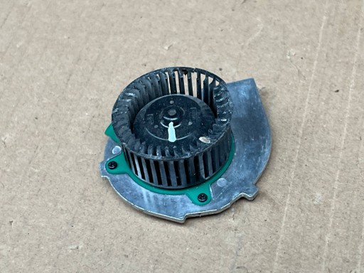 MERCEDES CLS W218 ventilátor LED BLOM2325D-A23 1307223009 !J