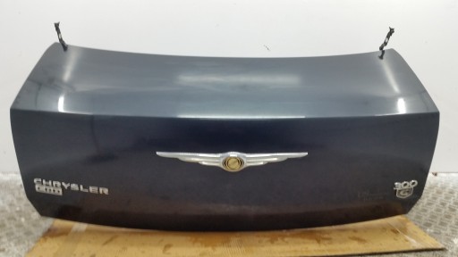 1WW42VXLAD - ПІДНІМНИК ЗАДНЬОГО БАГАЖНИКА CHRYSLER 300C SEDAN