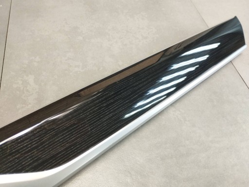 BMW 7 G11 moulding DEKOR door right front 7851832