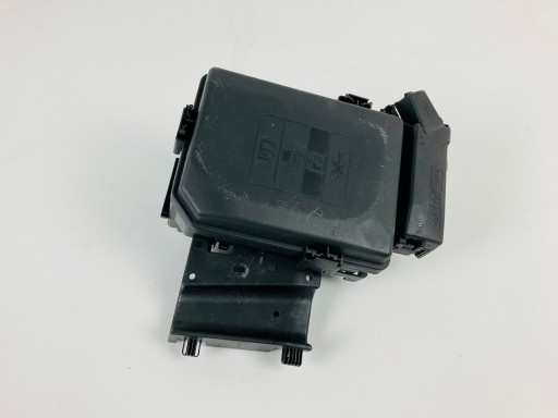 14877171897 - Блок предохранителей opel astra v k 39227409