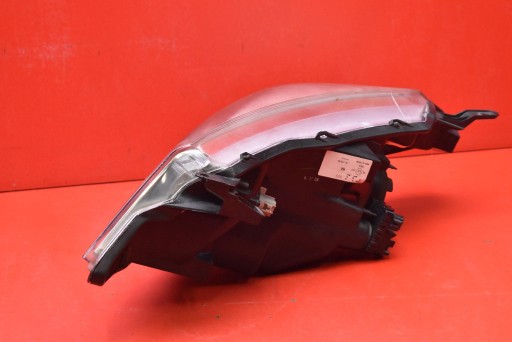 REFLEKTOR right light front EU TOYOTA YARIS 3 III 10-14