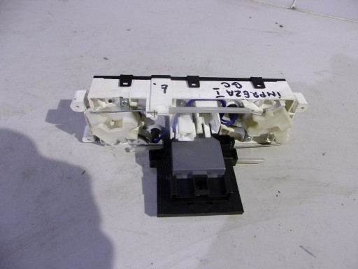Subaru Impreza a panel ovládání klími